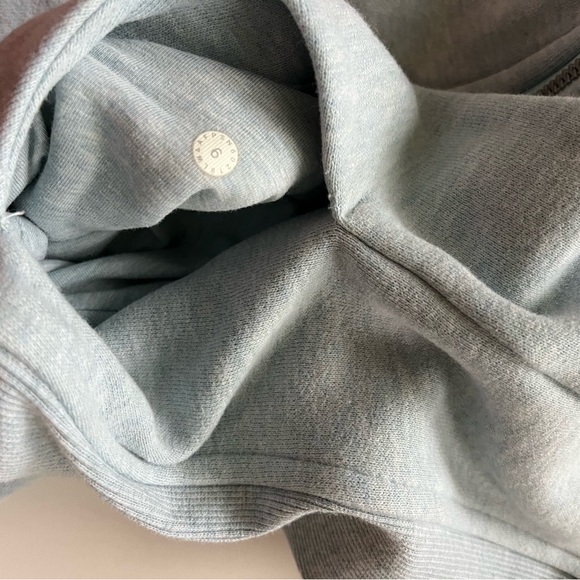 lululemon athletica Scuba Hoodie Light Cotton Fleece Heathered Dawn Blue -Size 6 - Picture 8 of 14
